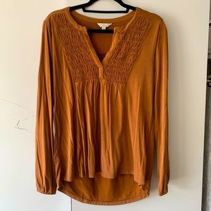 Cute Rust/brown top. M